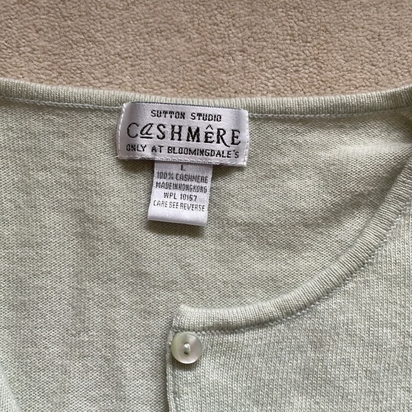 SUTTON STUDIO on at BLOOMINGDALE’S 100% CASHMERE CARDIGAN. Size L - Picture 2 of 4
